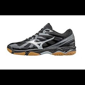 New Mizuno Volleyball Shoes
